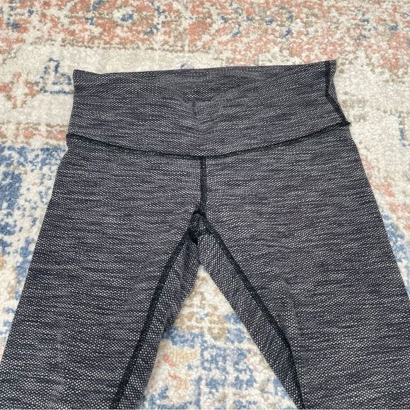 LULULEMON- EUC Wunder Under Coco Pique Luon Size 4 - Picture 5 of 9